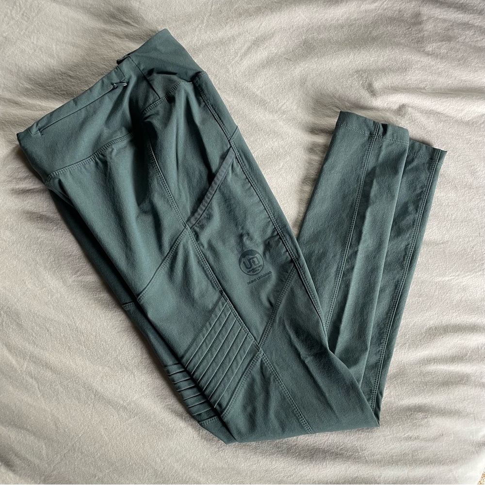 The Ultimate Direction Women's Duro Legging size small